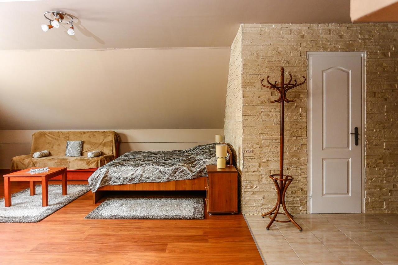 Gardi Apartman Сексард Екстер'єр фото