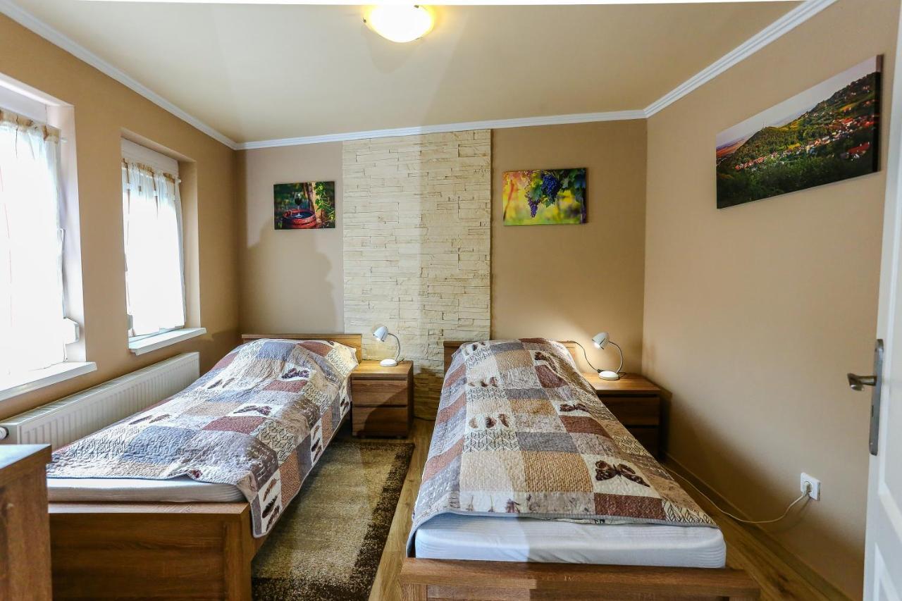 Gardi Apartman Сексард Екстер'єр фото