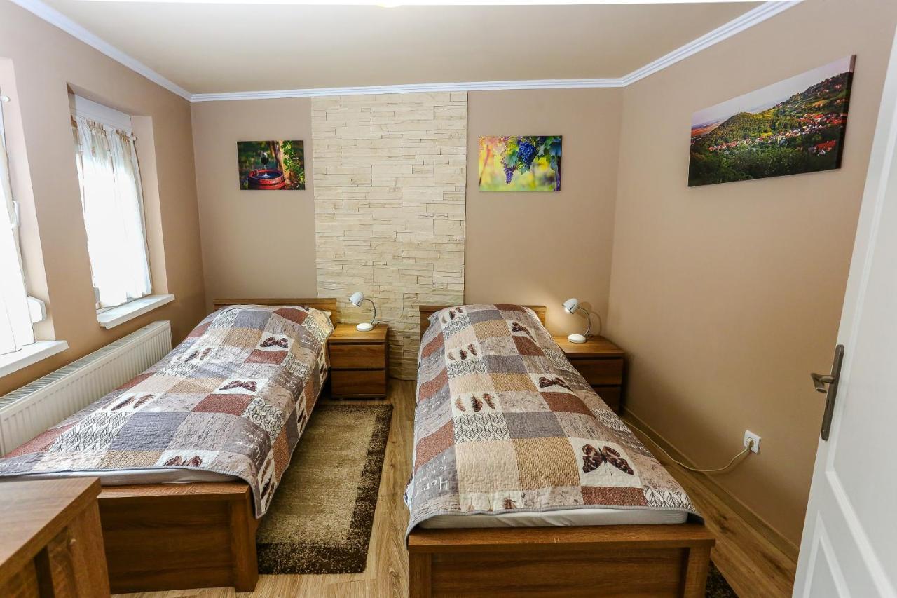 Gardi Apartman Сексард Екстер'єр фото