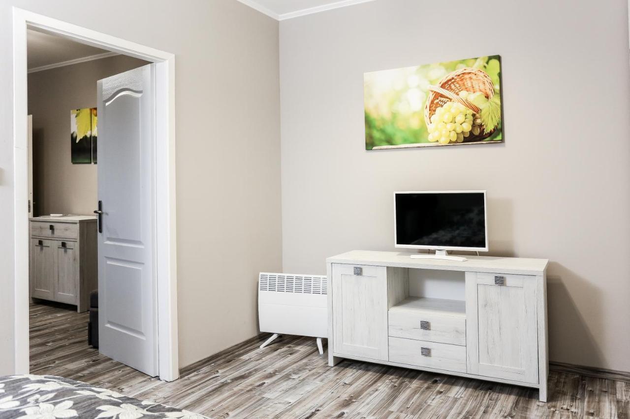 Gardi Apartman Сексард Екстер'єр фото