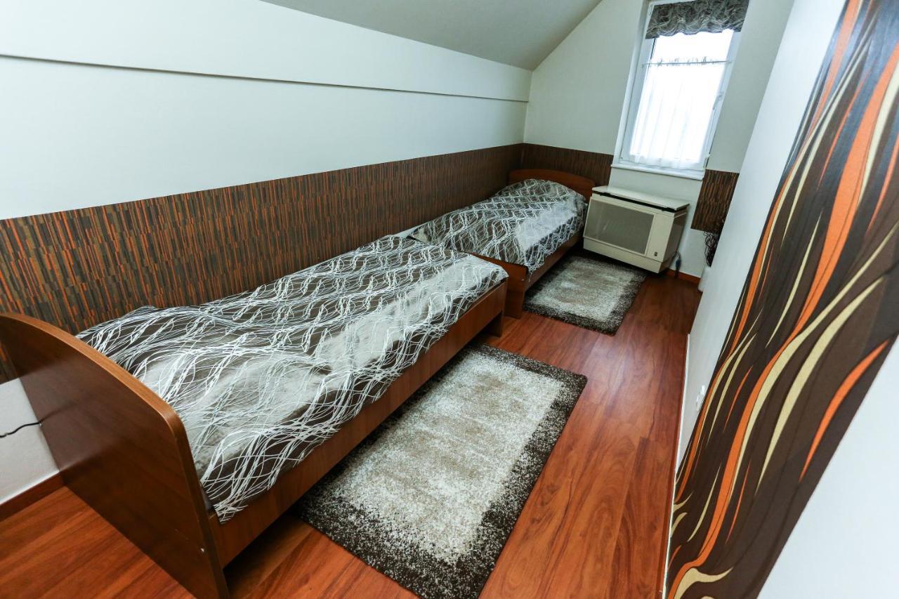 Gardi Apartman Сексард Екстер'єр фото