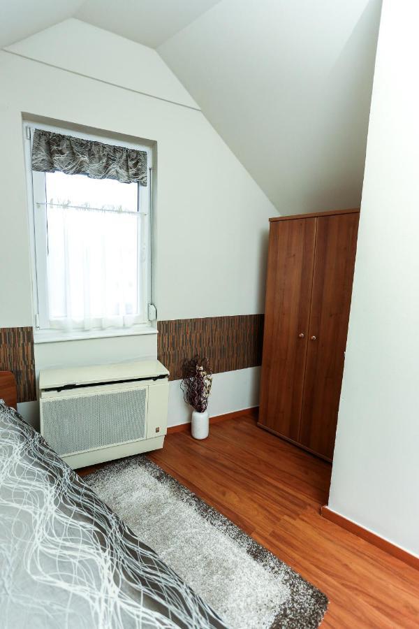 Gardi Apartman Сексард Екстер'єр фото