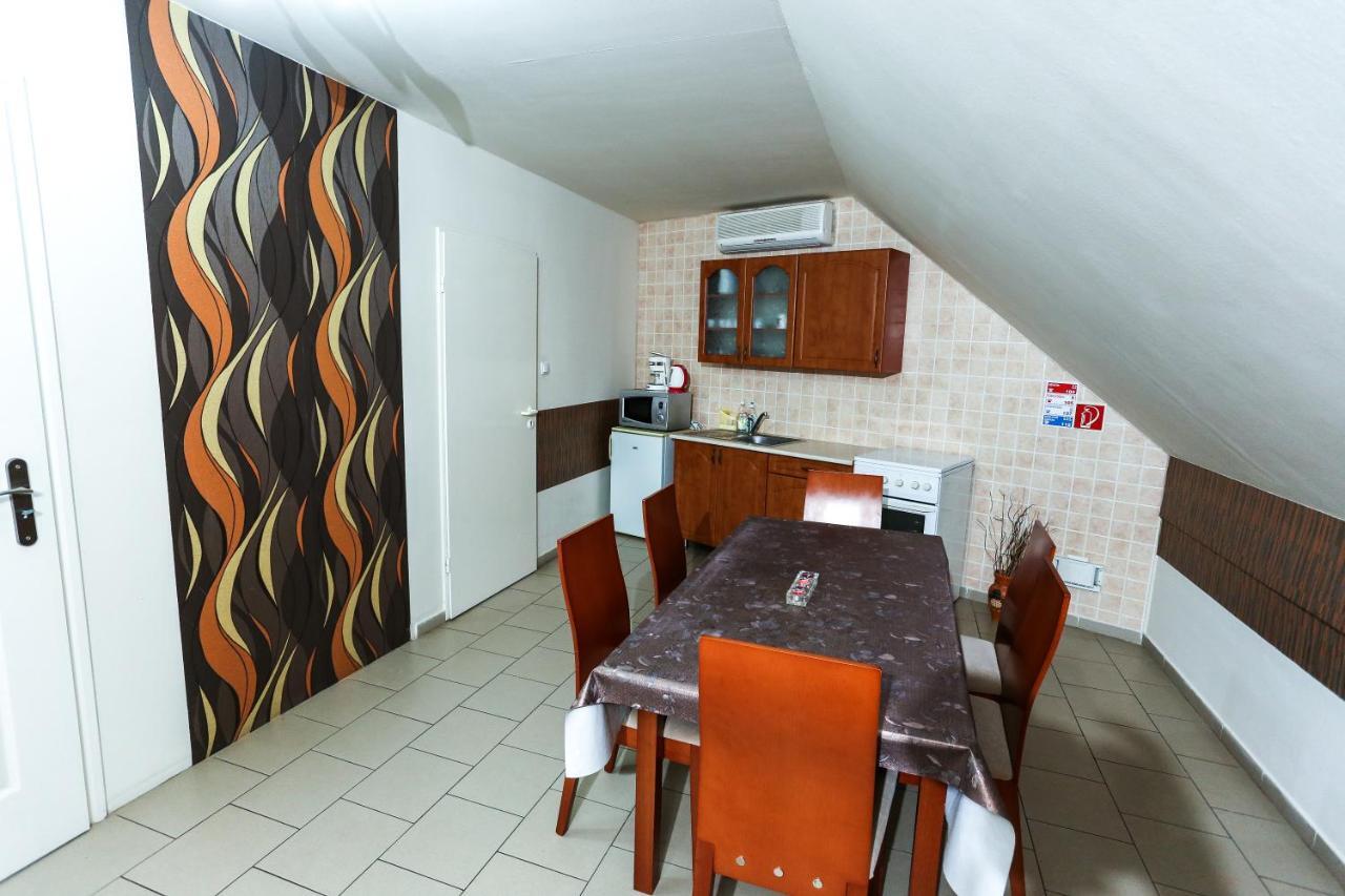 Gardi Apartman Сексард Екстер'єр фото