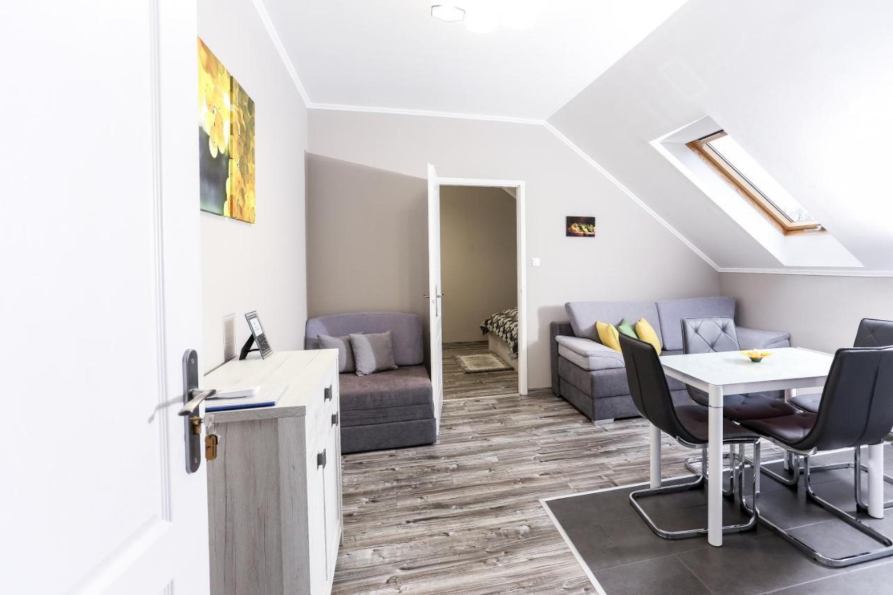 Gardi Apartman Сексард Екстер'єр фото
